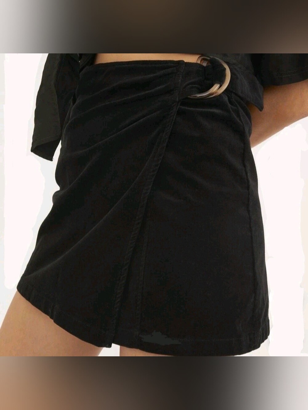 Urban Outfitters Sz M Black Velvet Buckled Wrap Mini Skirt Autumn Fall Goth AHS